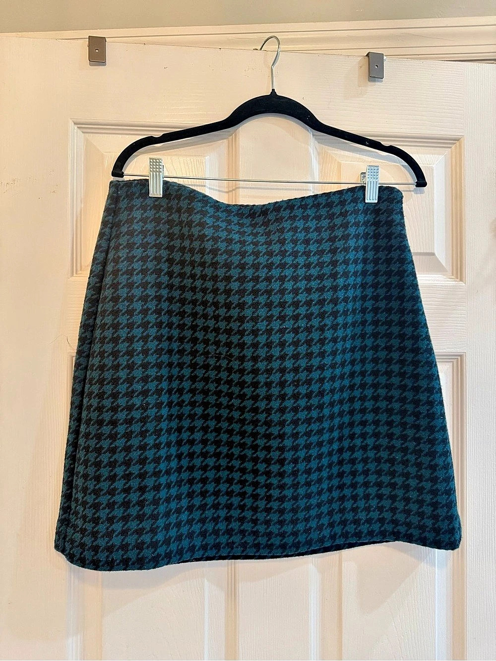 LOFT Houndstooth Mini Skirt in Black & Blue Size 10